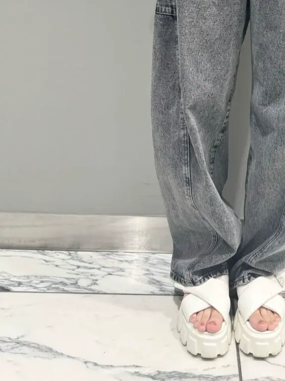 GRACE CONTINENTAL The Banquet 関谷　真琴 コーディネート画像