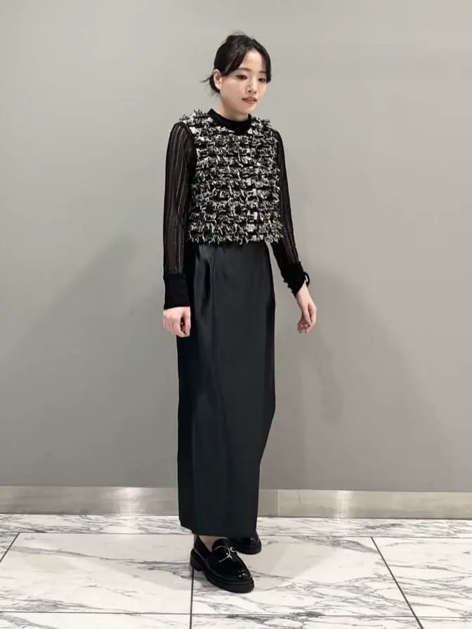 GRACE CONTINENTAL The Banquet 関谷　真琴 コーディネート画像