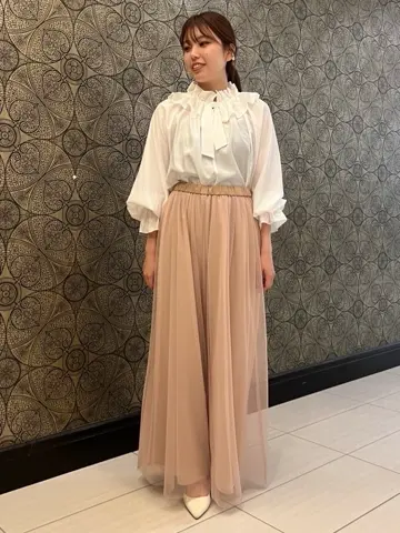 GRACE CONTINENTAL The Banquet 赤坂 梨来 コーディネート画像