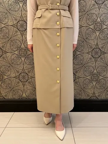 GRACE CONTINENTAL The Banquet 赤坂 梨来 コーディネート画像