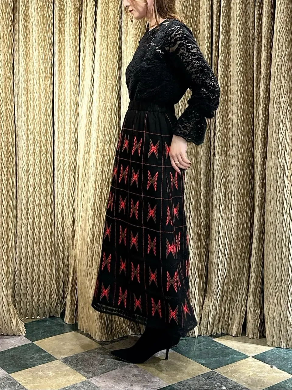 GRACE CONTINENTAL The Banquet Kogane. コーディネート画像