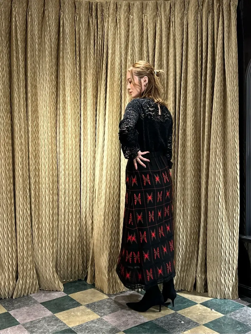 GRACE CONTINENTAL The Banquet Kogane. コーディネート画像