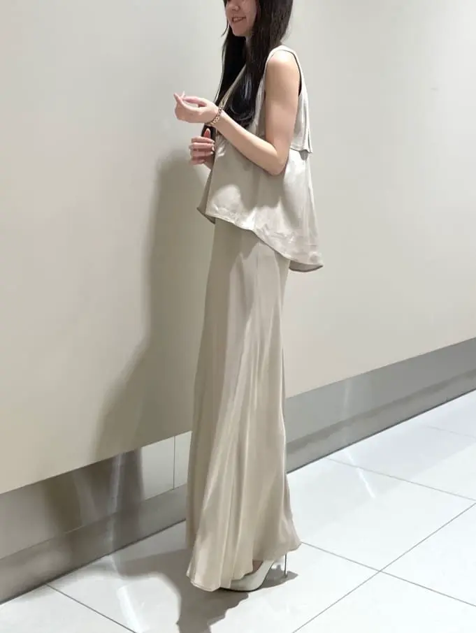 GRACE CONTINENTAL The Banquet Suzuka コーディネート画像