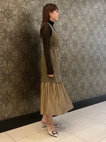 GRACE CONTINENTAL The Banquet 赤坂 梨来 コーディネート画像