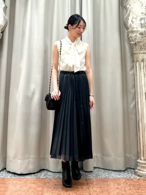 GRACE CONTINENTAL The Banquet eri コーディネート画像