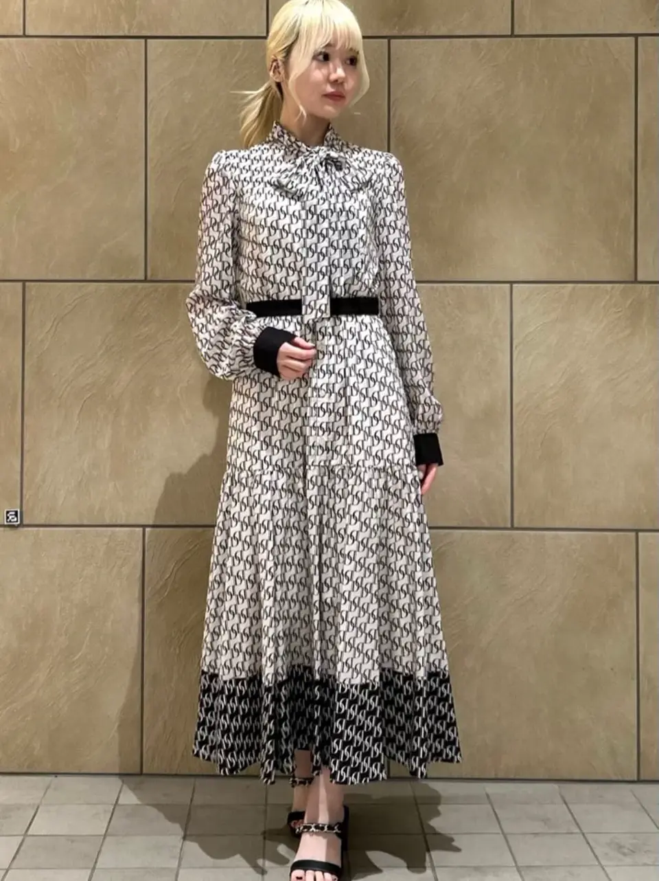 GRACE CONTINENTAL The Banquet FUYUKI コーディネート画像