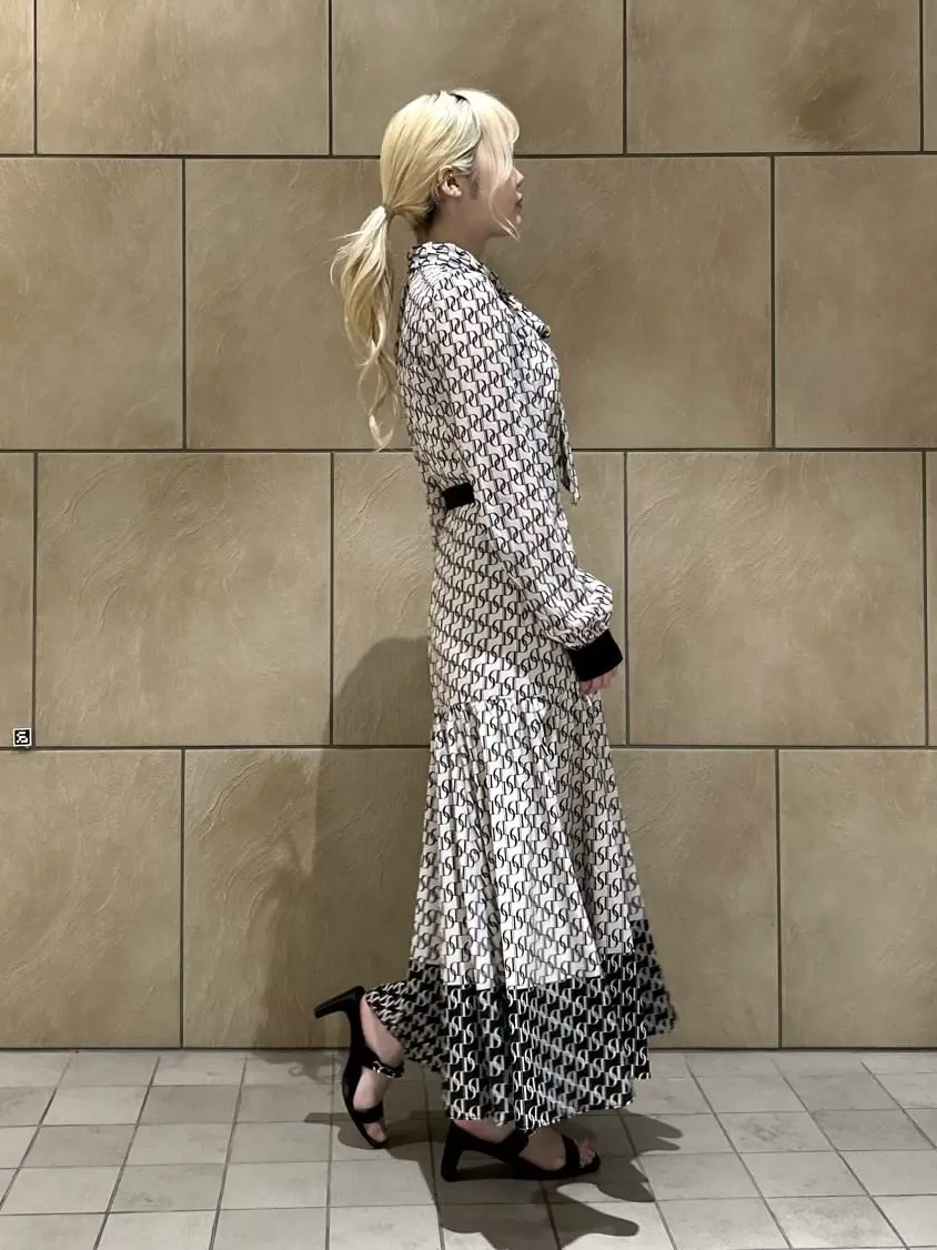 GRACE CONTINENTAL The Banquet FUYUKI コーディネート画像