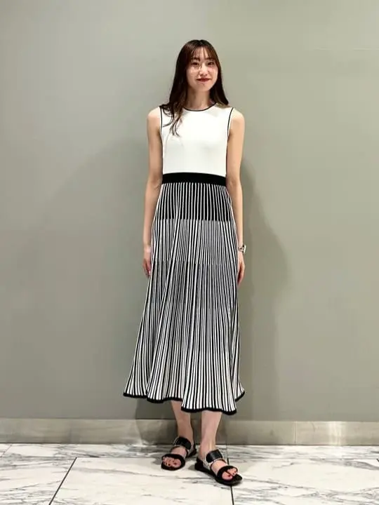 GRACE CONTINENTAL The Banquet 遠藤　みずき コーディネート画像