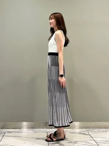 GRACE CONTINENTAL The Banquet 遠藤　みずき コーディネート画像