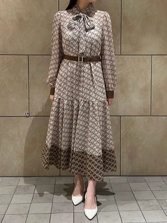 GRACE CONTINENTAL The Banquet 赤坂 梨来 コーディネート画像