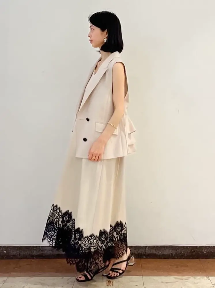 GRACE CONTINENTAL The Banquet yuri コーディネート画像