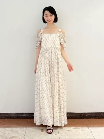 GRACE CONTINENTAL The Banquet yuri コーディネート画像