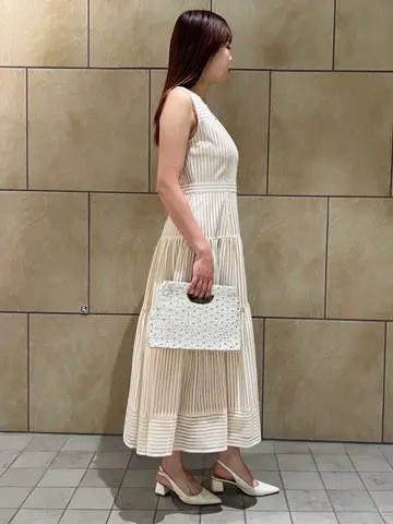 GRACE CONTINENTAL The Banquet 赤坂 梨来 コーディネート画像