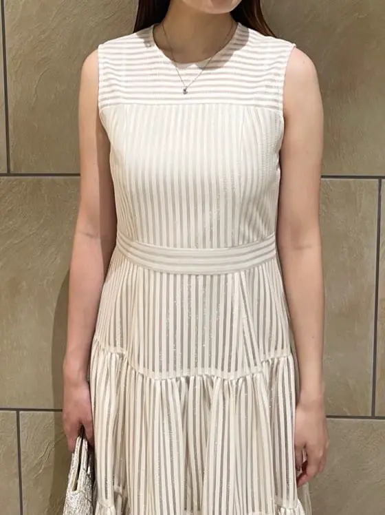 GRACE CONTINENTAL The Banquet 赤坂 梨来 コーディネート画像