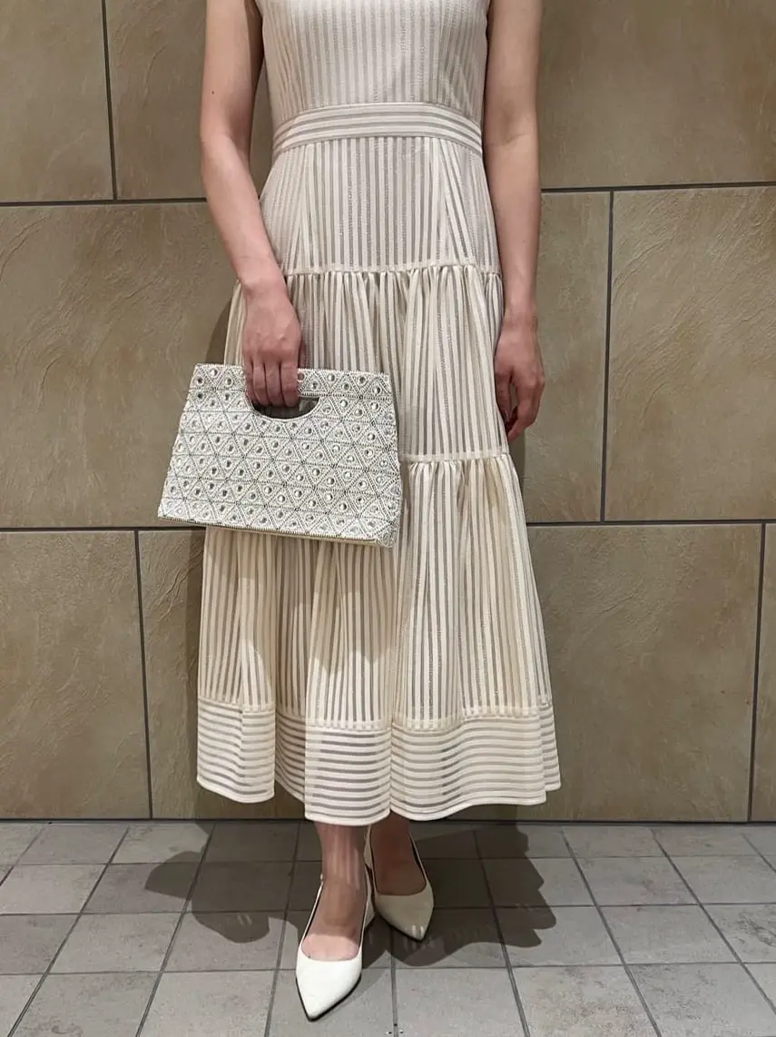 GRACE CONTINENTAL The Banquet 赤坂 梨来 コーディネート画像