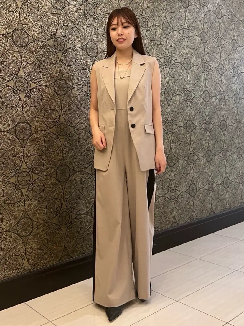 GRACE CONTINENTAL The Banquet 赤坂 梨来 コーディネート画像