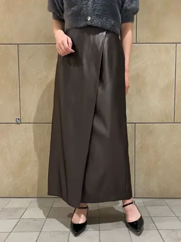 GRACE CONTINENTAL The Banquet 赤坂 梨来 コーディネート画像