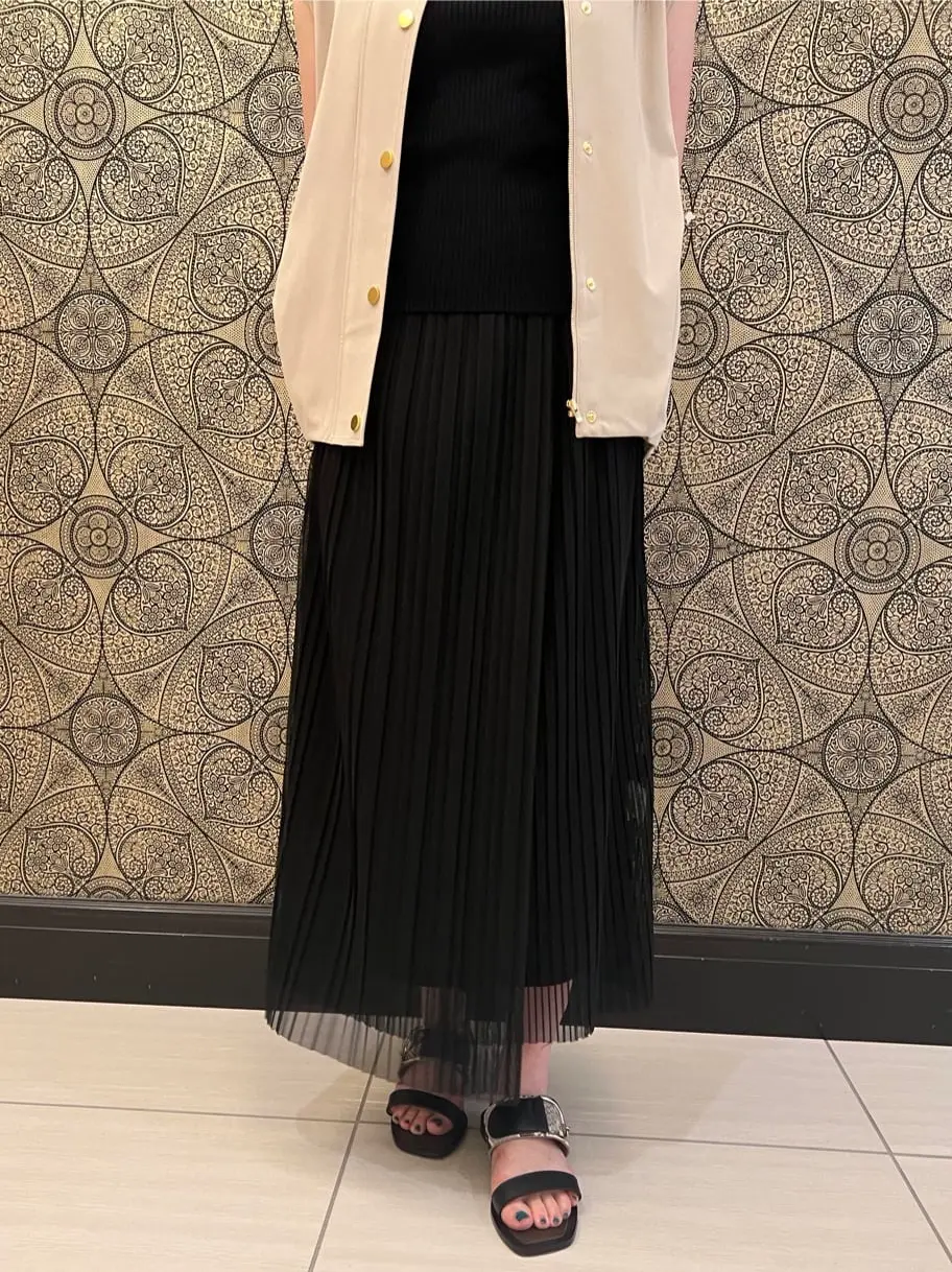 GRACE CONTINENTAL The Banquet 赤坂 梨来 コーディネート画像