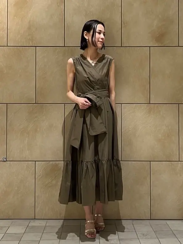 GRACE CONTINENTAL The Banquet 亀田 未希 コーディネート画像