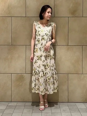 GRACE CONTINENTAL The Banquet 亀田 未希 コーディネート画像