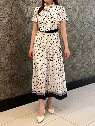 GRACE CONTINENTAL The Banquet 赤坂 梨来 コーディネート画像