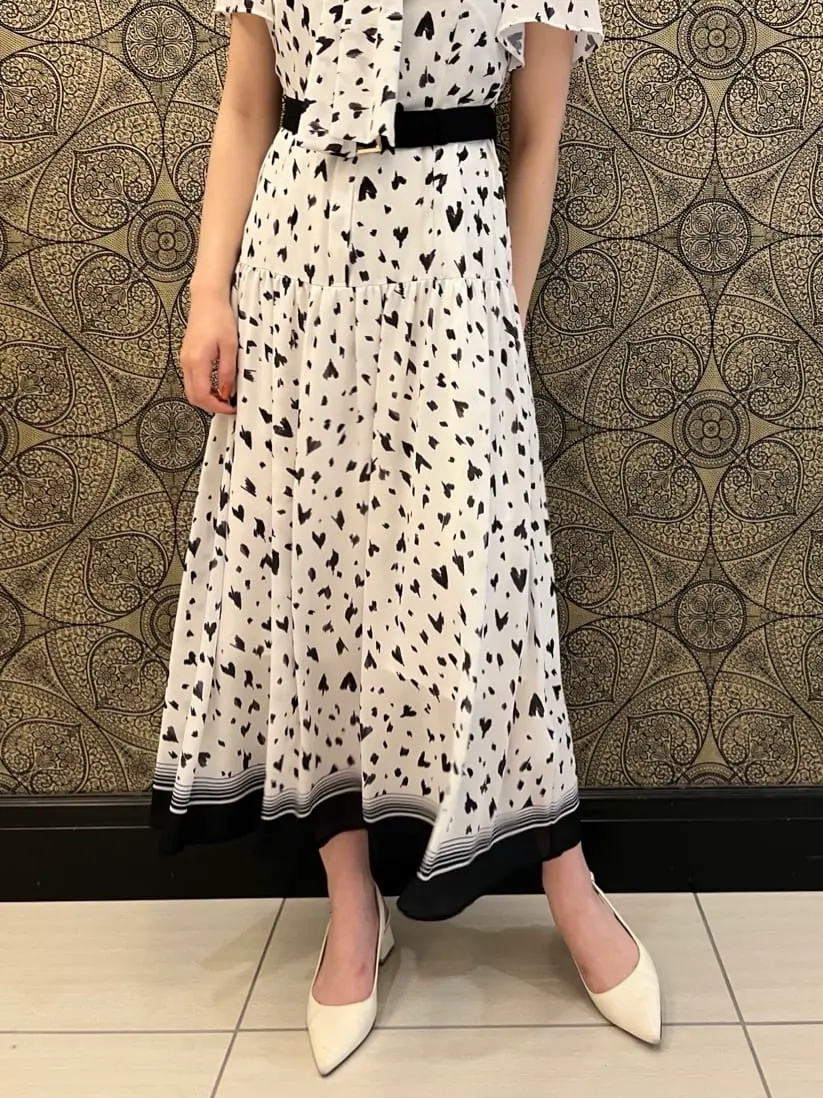 GRACE CONTINENTAL The Banquet 赤坂 梨来 コーディネート画像