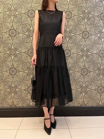 GRACE CONTINENTAL The Banquet 亀田 未希 コーディネート画像