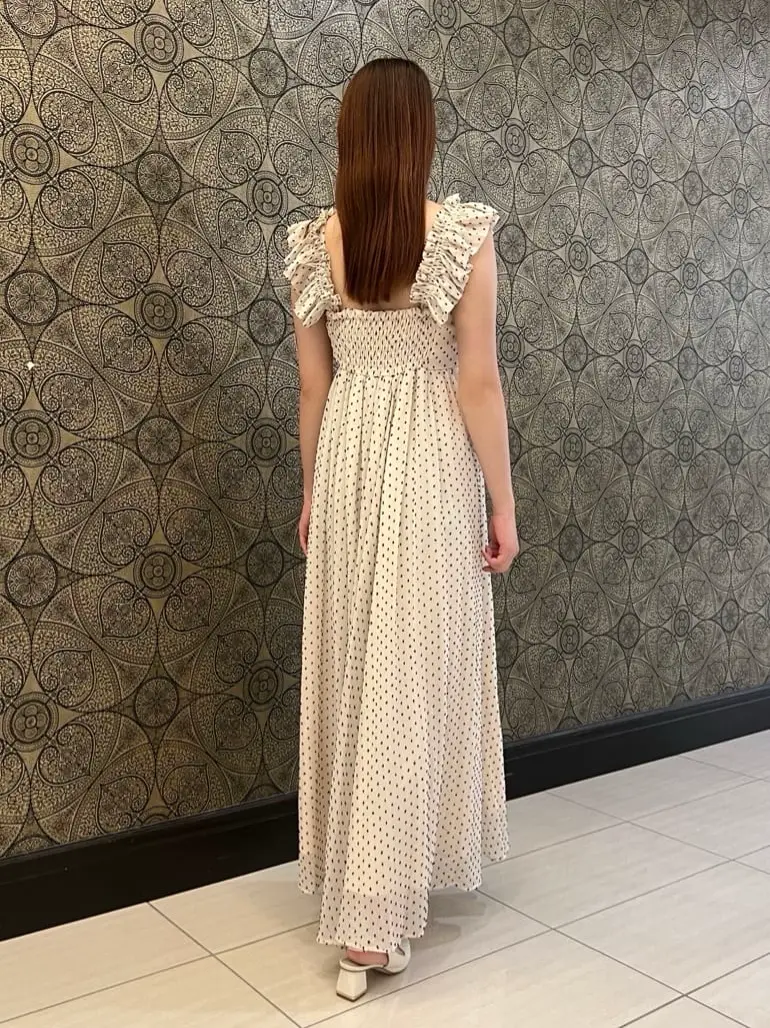 GRACE CONTINENTAL The Banquet 赤坂 梨来 コーディネート画像