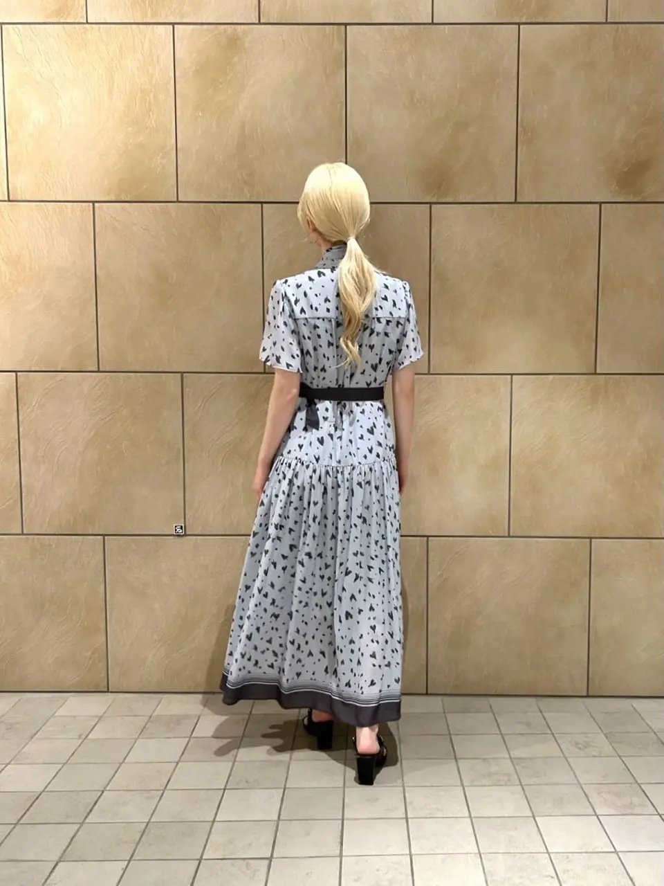 GRACE CONTINENTAL The Banquet FUYUKI コーディネート画像