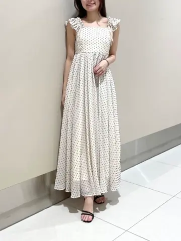 GRACE CONTINENTAL The Banquet Suzuka コーディネート画像