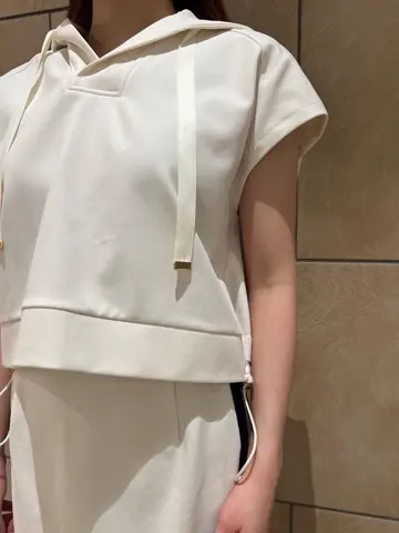 GRACE CONTINENTAL The Banquet 赤坂 梨来 コーディネート画像