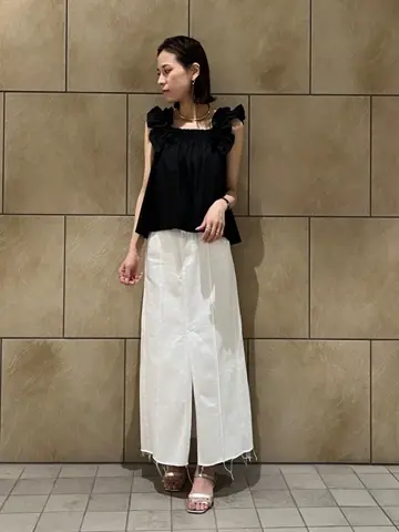 GRACE CONTINENTAL The Banquet 亀田 未希 コーディネート画像