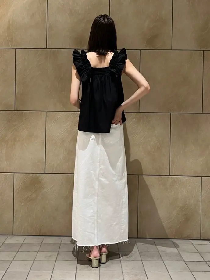 GRACE CONTINENTAL The Banquet 亀田 未希 コーディネート画像