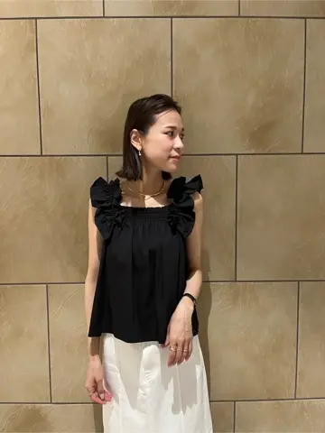 GRACE CONTINENTAL The Banquet 亀田 未希 コーディネート画像