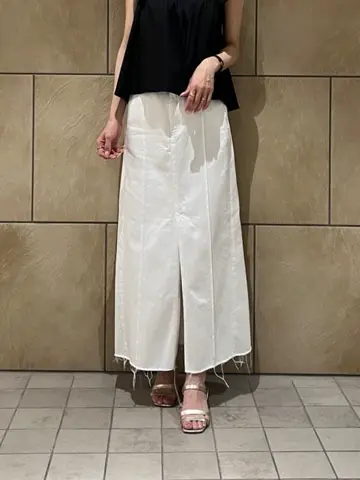 GRACE CONTINENTAL The Banquet 亀田 未希 コーディネート画像