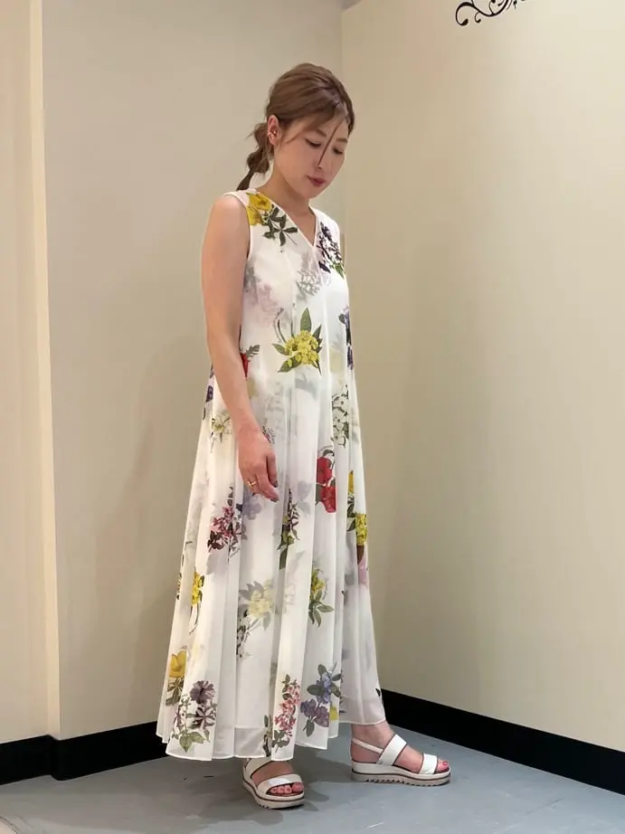 GRACE CONTINENTAL The Banquet 泉　智子 コーディネート画像