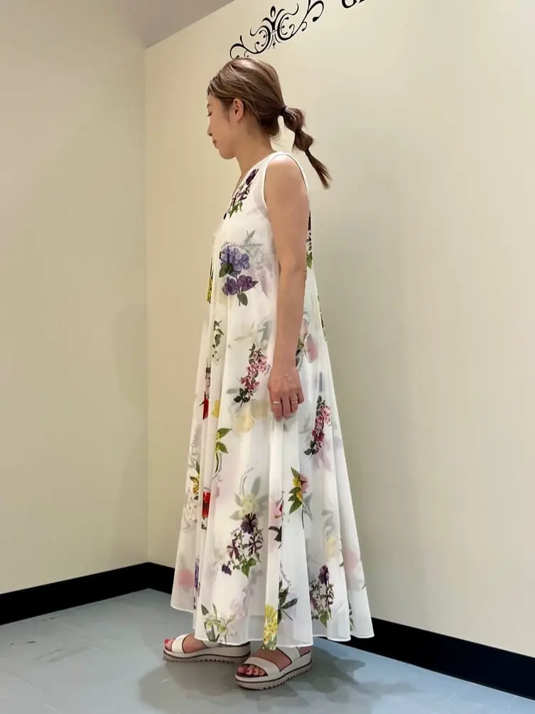 GRACE CONTINENTAL The Banquet 泉　智子 コーディネート画像