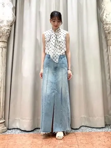 GRACE CONTINENTAL The Banquet eri コーディネート画像