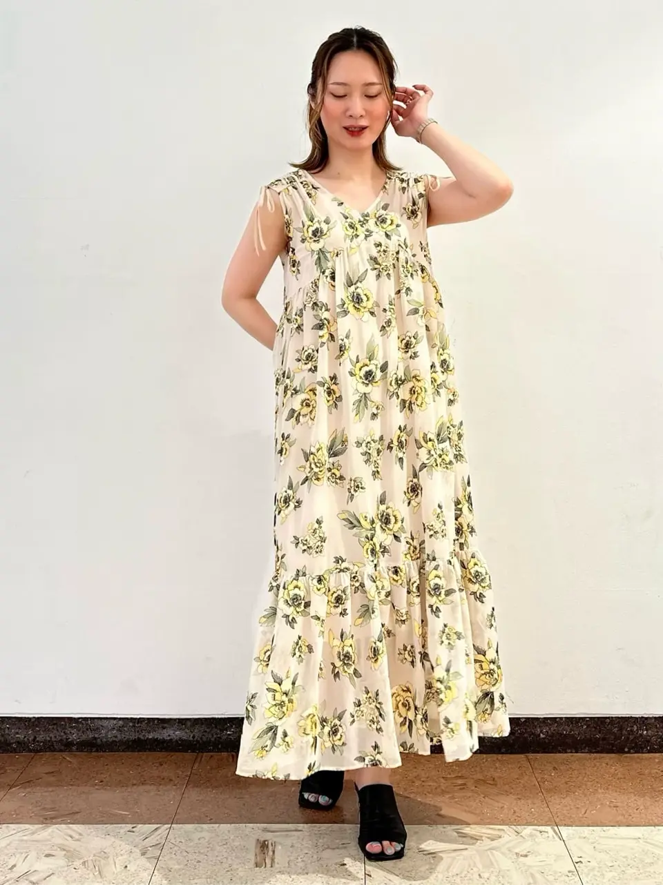 GRACE CONTINENTAL The Banquet Kogane. コーディネート画像