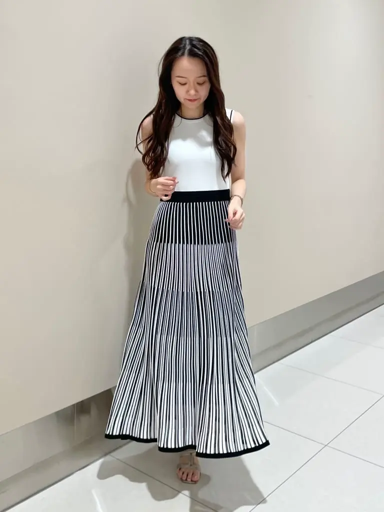 GRACE CONTINENTAL The Banquet Suzuka コーディネート画像