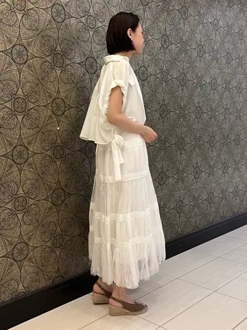 GRACE CONTINENTAL The Banquet 亀田 未希 コーディネート画像