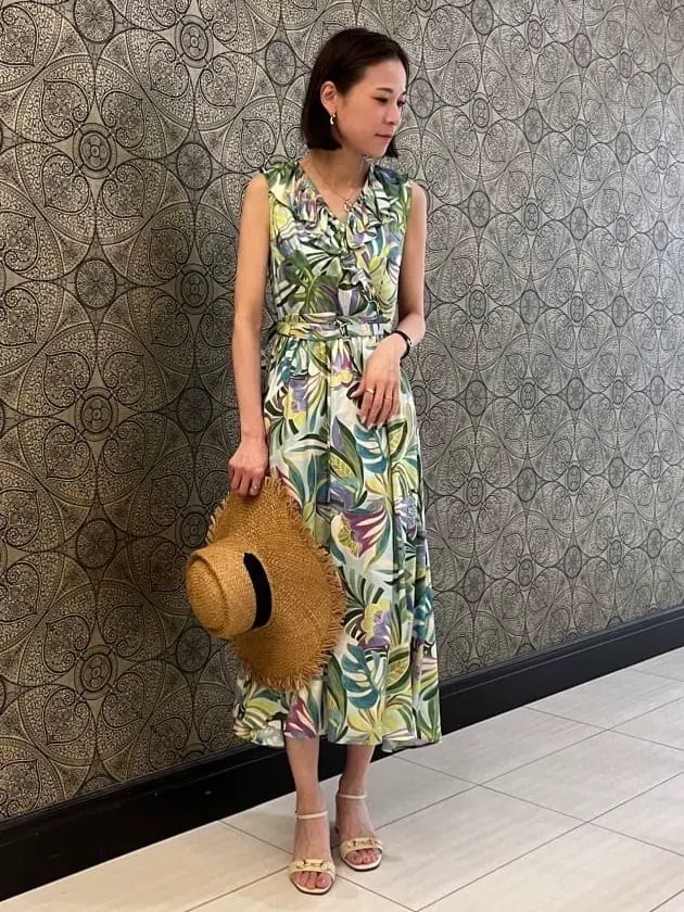 GRACE CONTINENTAL The Banquet 亀田 未希 コーディネート画像