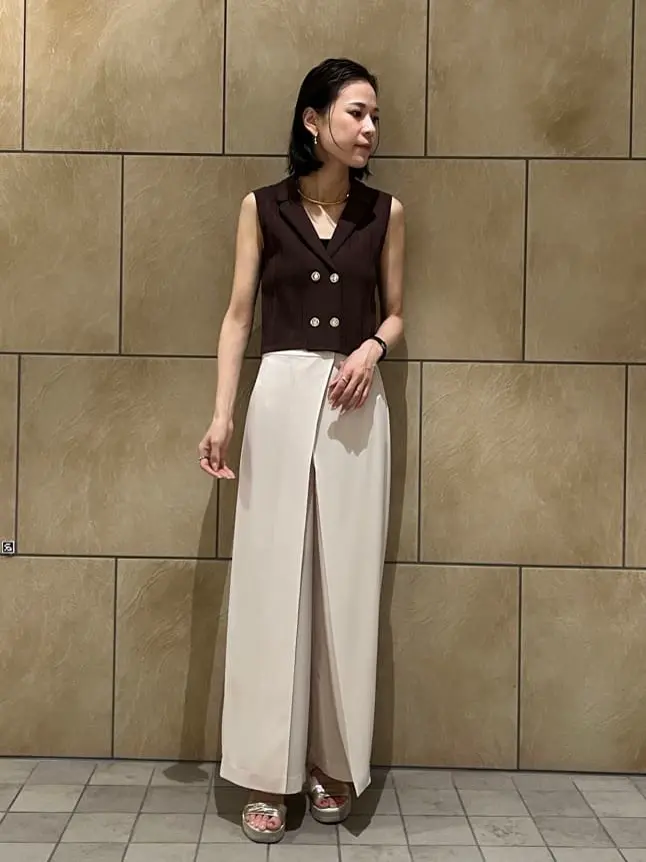 GRACE CONTINENTAL The Banquet 亀田 未希 コーディネート画像