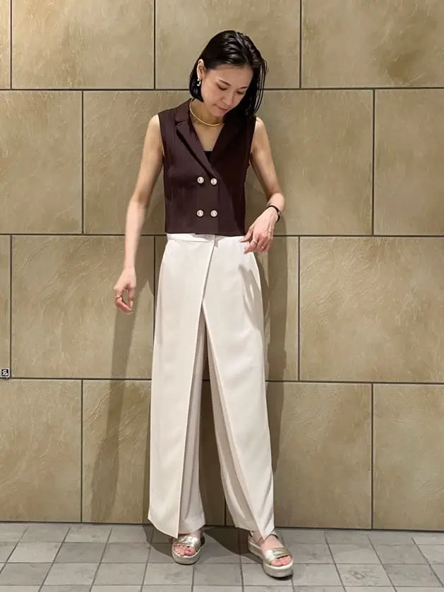 GRACE CONTINENTAL The Banquet 亀田 未希 コーディネート画像