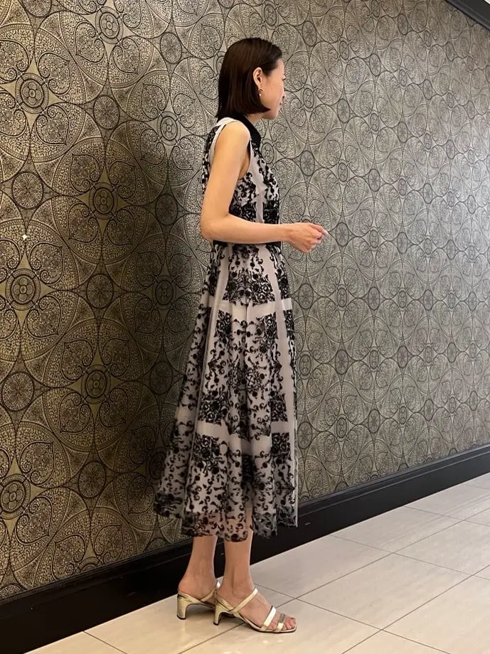 GRACE CONTINENTAL The Banquet 亀田 未希 コーディネート画像