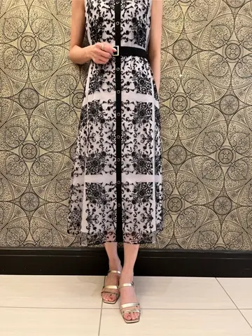 GRACE CONTINENTAL The Banquet 亀田 未希 コーディネート画像