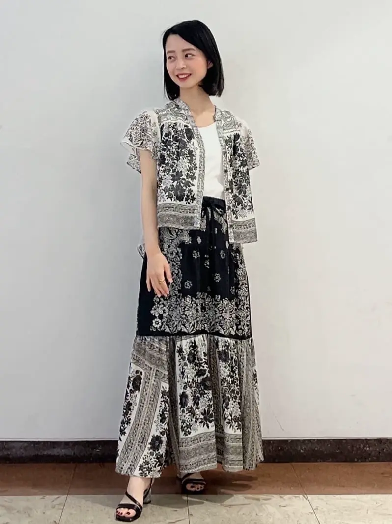 GRACE CONTINENTAL The Banquet yuri コーディネート画像