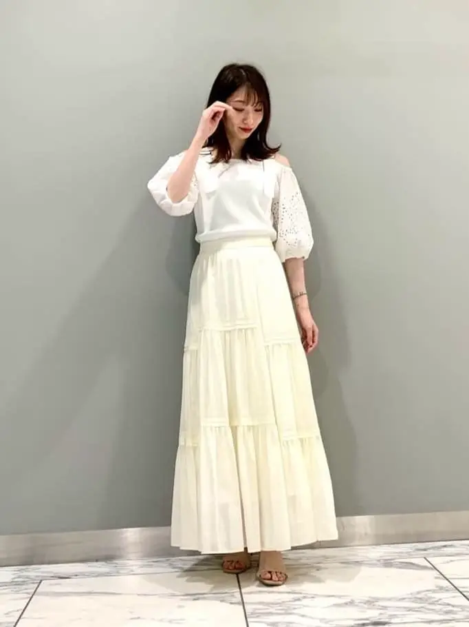 GRACE CONTINENTAL The Banquet eri コーディネート画像