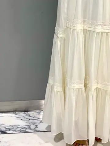 GRACE CONTINENTAL The Banquet eri コーディネート画像