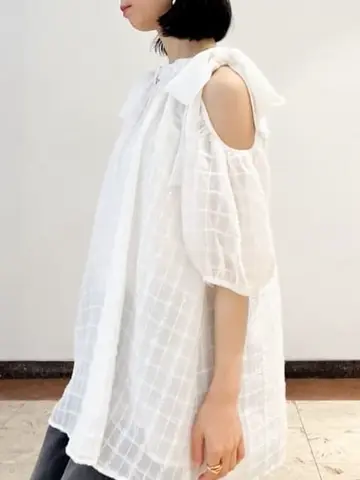 GRACE CONTINENTAL The Banquet yuri コーディネート画像